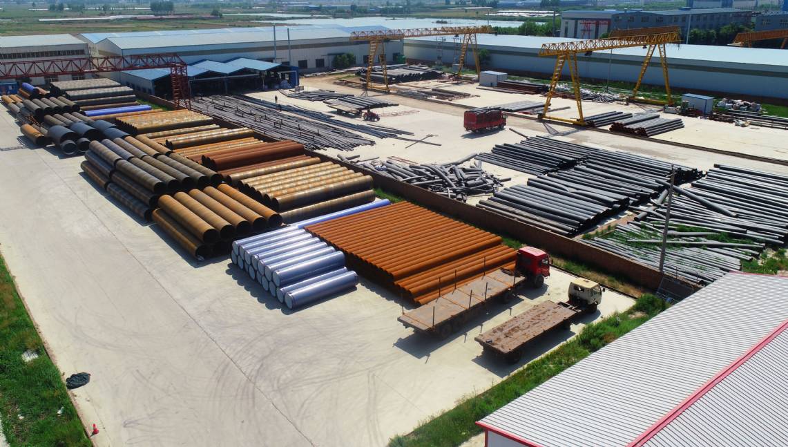 恒誠管道鋼管庫存區(qū)